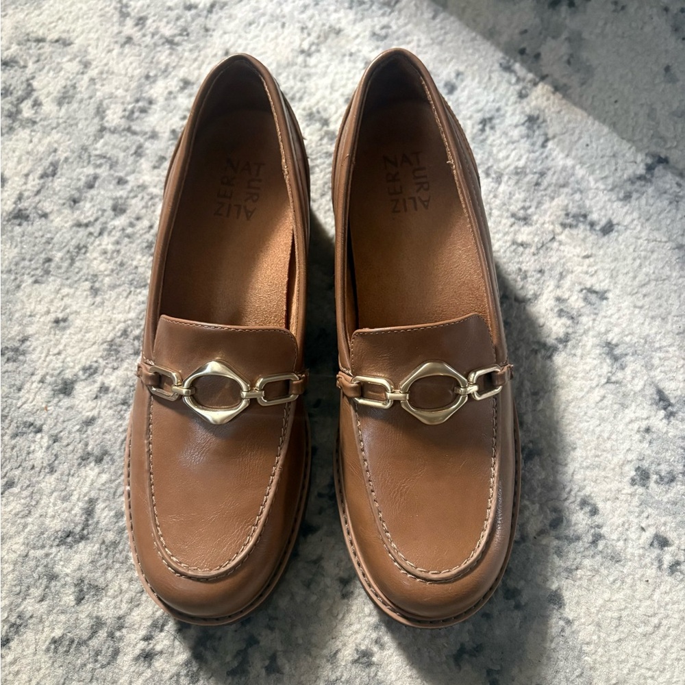Naturalizer Tan Leather Loafers with Gold Chain Detail